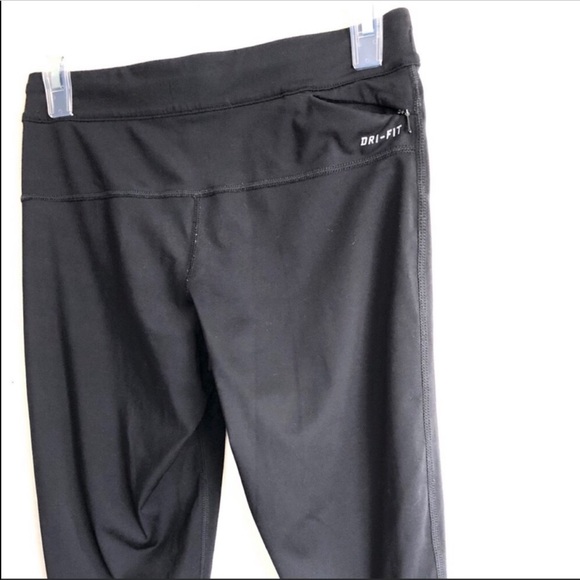 Nike Run Fast Live Fearless Relay Graphic Crop Leggings in black size Small - Picture 8 of 8